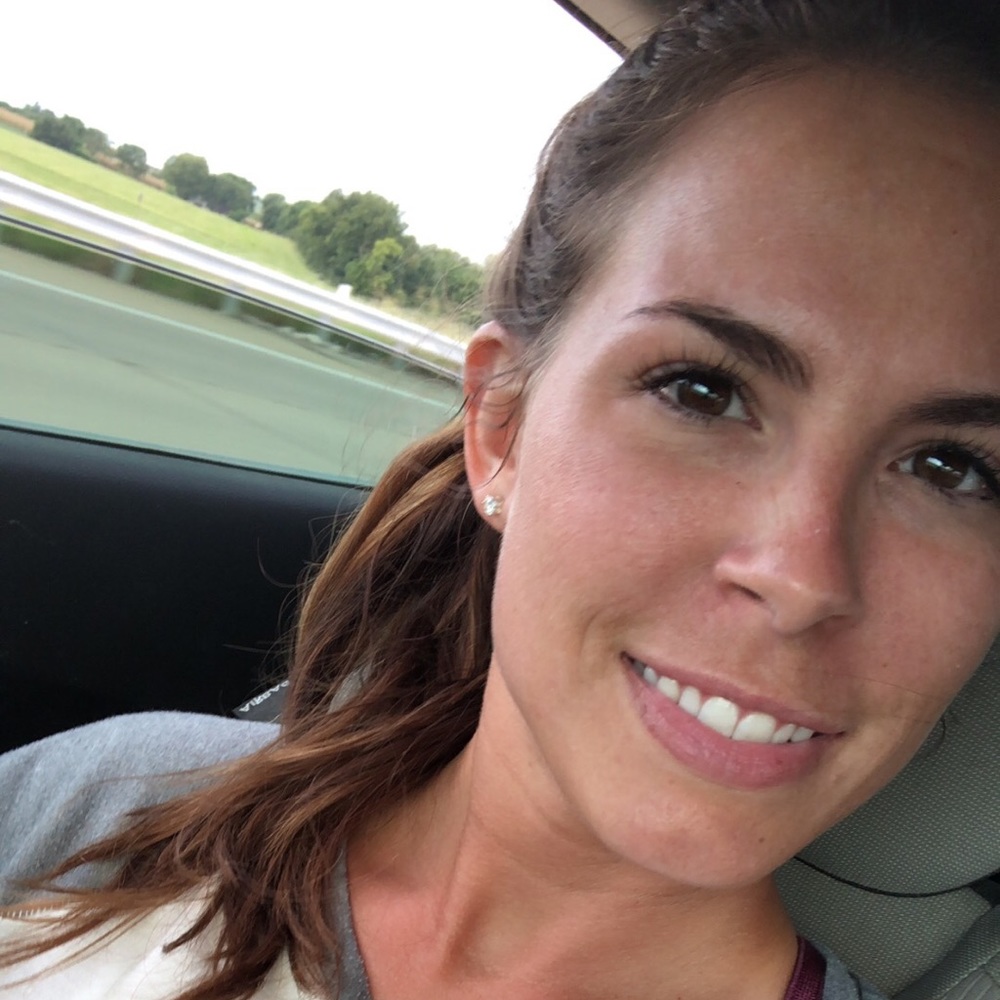 Meet your Posher, Stephanie